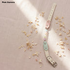 Collier pour chien fait main en cristal Paw Aurora « Ivory Spectrum » – Cuir végétalien rose et vert avec pierres précieuses naturelles